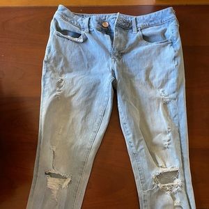 American Eagle Light Wash Jeans